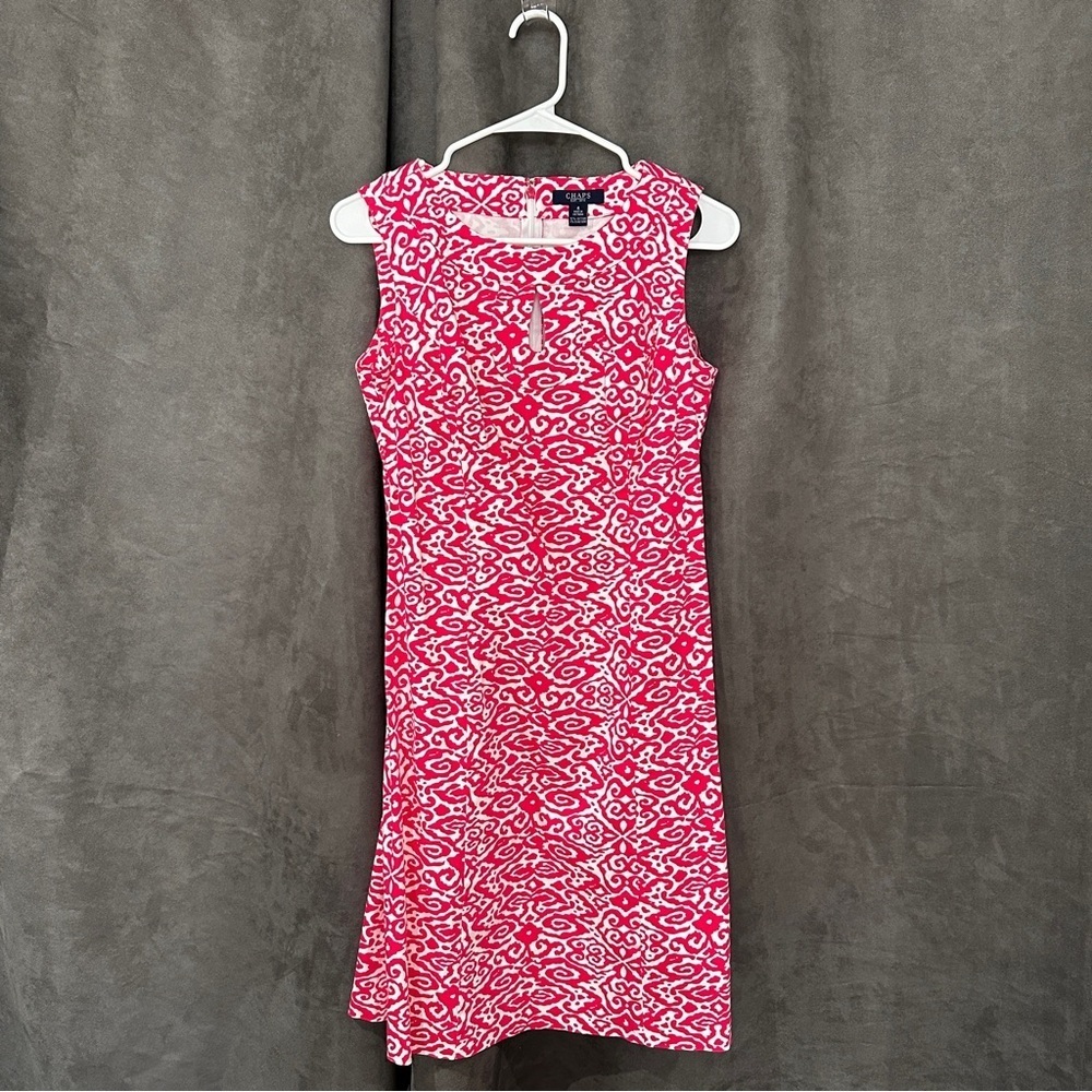 Chaps Keyhole Sheath Dress Cotton-Blend Preppy Pink/White Geometric 4 Resortwear - Picture 3 of 9